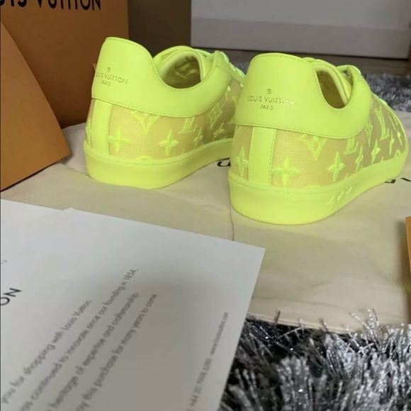 Louis Vuitton Luxembourg Sneaker (100% Authentic) - Picture 4 of 8